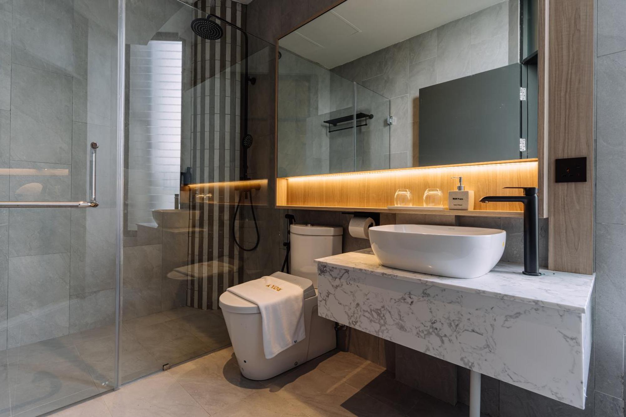 Impiana By Roxy Hotel Kuching Exterior foto